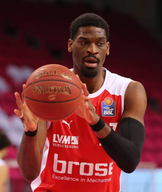 坚持与改革 坚持与改革